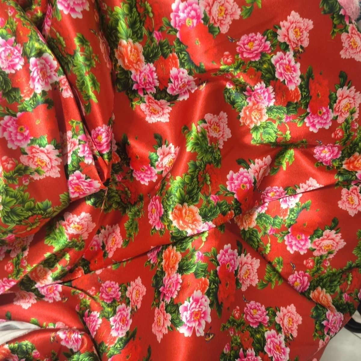 Bloemenprint Acetaat Satijnen  - Sewing By recensie en prijs